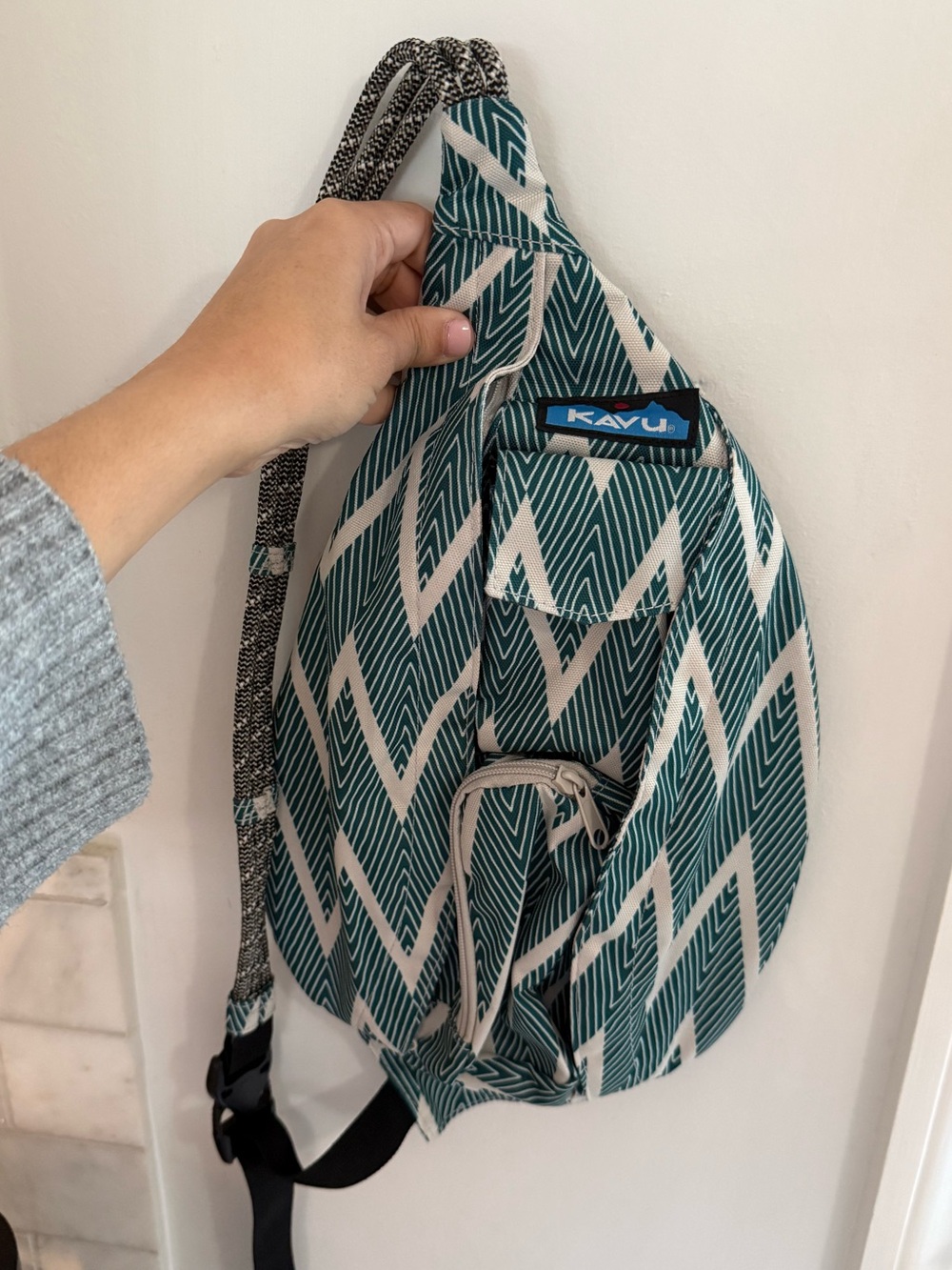 KAVU Rope Bag in a green and white geometric chevron pattern Sling bag